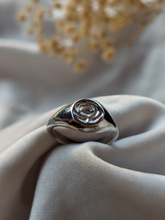 Fleur Silver Signet  Ring